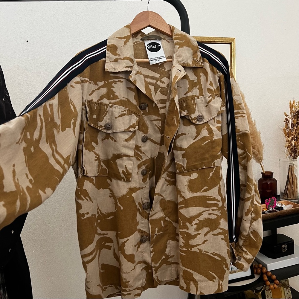 💎 2 for $40 / Milk it - camo vintage jacket